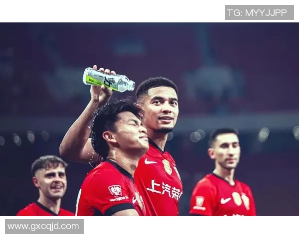 中国队主力阵容揭秘足球明星们的精彩表现与未来展望 中国队主力阵容揭秘足球明星们的精彩表现与未来展望
